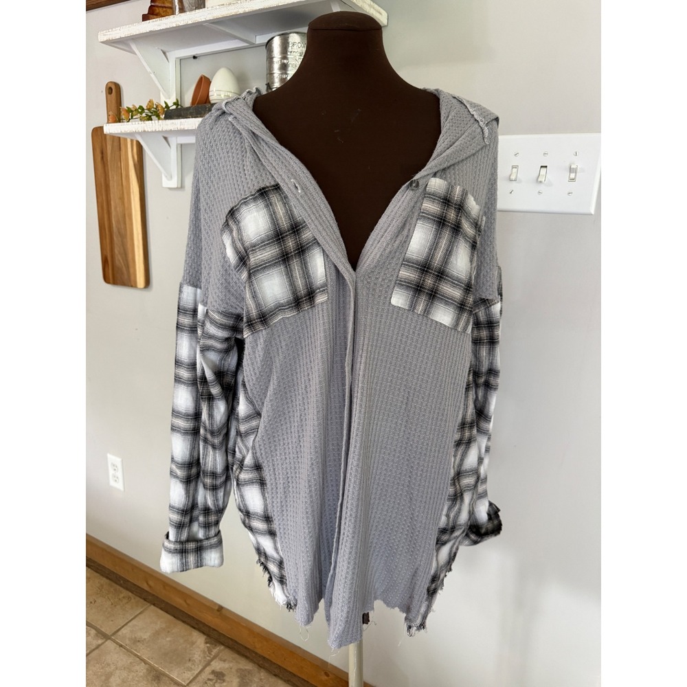 BKE Mixed Media Waffle Knit Plaid Hooded Button Up Shirt Grey Large oversized